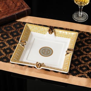 Cendrier à cigares en céramique carré de luxe moderne avec logo personnalisé pour une utilisation d'hôtel Grand design de personnalité 19,5x19,5x3,7 cm - Product Image 4