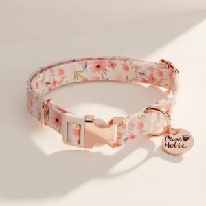 Collier pour chien en coton de luxe taille M, motif fleurs de cerisier, design moderne élégant, impression personnalisée, fermeture à boucle douce et durable pour chiens - Product Image 1