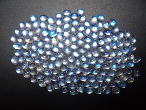 100% naturel arc-en-ciel pierre de lune taille calibrée fabrication de bijoux pierres précieuses de guérison cabochons lisses en gros OEM ODM - Product Image 2
