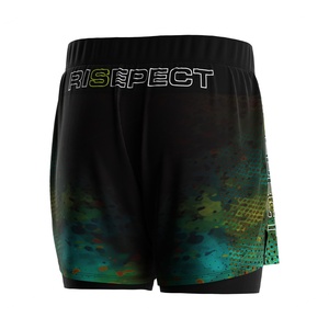 Shorts de sport 2-en-1 pour hommes, gris et noir, doublés, avec entrejambe de 5 pouces, pour la course et le Jiu Jitsu (vente en gros) - Product Image 2