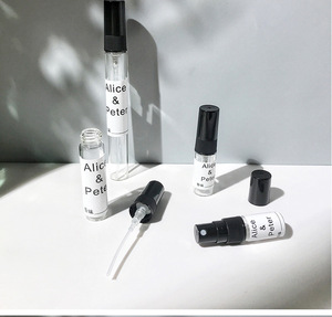 Vente en gros de flacons de parfum vides rechargeables de 2 ml, 3 ml, 5 ml, 10 ml, petits flacons de parfum de voyage en verre mince avec bouchon à vis - Product Image 5