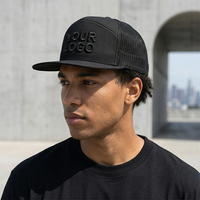 Gorra Trucker Premium de 7 Paneles con Visera Plana y Parche de Cuero Personalizado, con Panel Frontal sin Costuras para Promoción de Marcas de Ropa Urbana