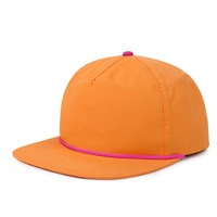 Gorra de Béisbol de Alta Calidad, 5 Paneles, Visera Plana, Sin Estructura, con Logotipo Bordado Personalizado, 100% Algodón, Color Dorado