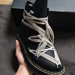 Bottes de randonnée pour hommes de luxe originales de marque 2026, bottes de travail en cuir véritable à tige haute, antidérapantes, imperméables, chaussures de sécurité chaudes - Product Image 1