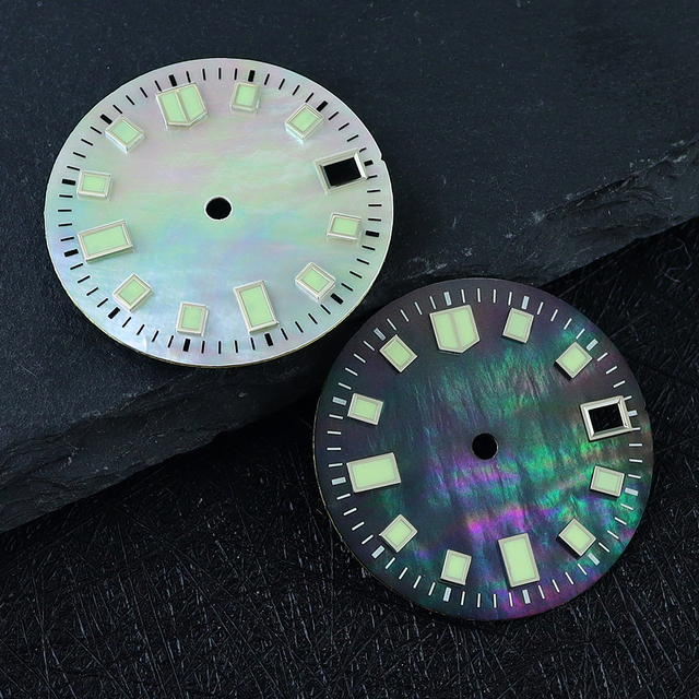 New 28.5mm Brass Stainless Steel Watch Dial Sunburst Pattern Breathable Non-Luminous Japanese Nh35/Nh36 Movement