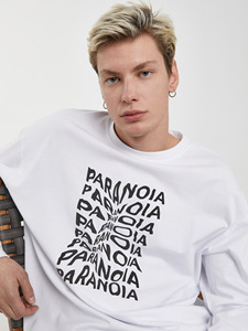 Camiseta de manga larga para hombre minimalista blanca de gran tamaño llamativa PARANOIA en negro talla XS - Product Image 3