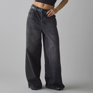 Jeans Crop a Vita Alta Personalizzati OEM, Denim Nero Rigido Lavato, Traspirante, Ecologico, Vintage, per Estate e Inverno - Product Image 1