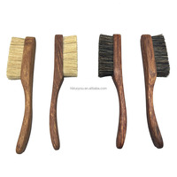 Brosse d'escalade en bois durable à poils de sanglier avec motifs personnalisés, vente en gros, brosse de nettoyage pour le bouldering