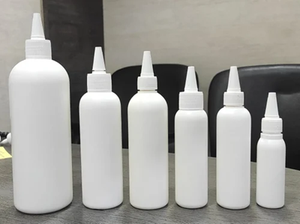 ขวดพลาสติกพร้อมฝาปิดสองชิ้น ใช้ซ้ำได้ ป้องกันการรั่วไหล ปลอดสาร BPA เกรดอาหาร ทนทาน น้ำหนักเบา สำหรับเก็บน้ำ น้ำผลไม้ และเครื่องดื่ม - Product Image 2
