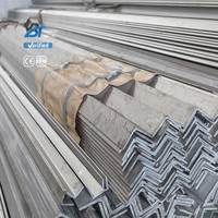 Angle de profil 50x50x3mm Angle Astm 316L Finition laminée à chaud No.1 Angle en acier inoxydable en forme de L