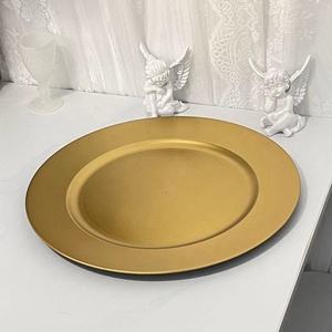 Placas de cargador doradas desechables de plástico para fiestas, placa de cargador acrílico de 13 pulgadas, decoración de boda - Product Image 5