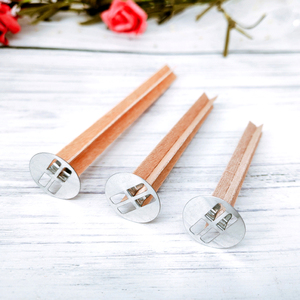 100 pièces de mèches de bougie en bois de cerisier de 13x130 mm pour la fabrication de bougies avec un son crépitant, avec 100 supports métalliques - Product Image 2