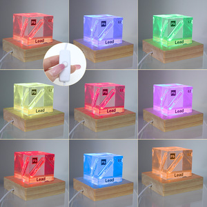 Affichage lumineux en forme de cube de l'élément plomb avec LED à changement de couleur pour l'enseignement de la chimie et la décoration de bureau - Product Image 1