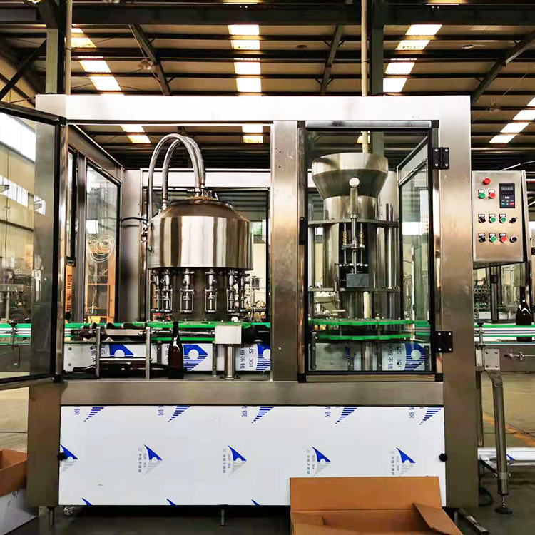 bottle filling and labeling machine