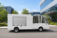 Véhicule utilitaire électrique 72V homologué pour la route avec caisse fermée et porte à enroulement pour les centres de villégiature, les hôtels et la logistique