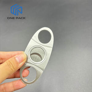 Coupe-cigares de table noir personnalisé en plastique avec logo double lame en acier inoxydable Accessoires pour ustensiles de ciseaux à cigares - Product Image 2