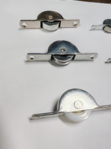 Roue à rouleaux pour fenêtre coulissante MELO Rouleau pour fenêtre coulissante en aluminium, accessoires en aluminium pour portes et fenêtres coulissantes - Product Image 6
