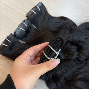 Extensions à clips en PU, <span class=keywords><strong>cheveux</strong></span> humains vierges russes naturels ondulés, Remy bruts, double épaisseur, cuticules alignées, sans couture, vente en gros, nouveauté - Product Image 2