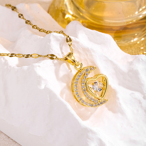 Venta al por mayor delicado Acero inoxidable media luna medio corazón forma collar Micro pavimentado collar de circón cúbico - Product Image 5