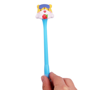 Juguete Antiestrés de PU con Forma de Oso y Cabeza de Fresa, de Rebote Lento, para Niños de 5 a 7 Años, Unisex - Product Image 2