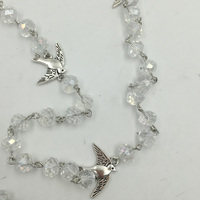 Chapelet catholique à 59 perles en verre de cristal transparent, cinq décades, avec motif colombe blanche et Saint-Esprit, et crucifix