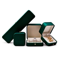 Boîtes à bijoux personnalisées, étui à bagues mignon en cuir PU avec intérieur en velours