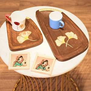 Ensemble de 2 plateaux de service en bois, planches à servir artisanales pour les collations, le fromage et les apéritifs, pour la cuisine, la salle à manger et l'hôtellerie - Product Image 3