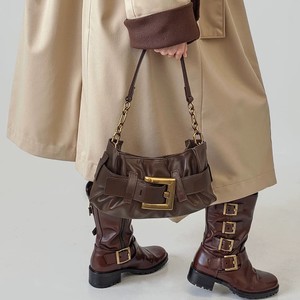 Sac fourre-tout plissé en cuir souple Kobidou noir avec boucle magnétique, sac à bandoulière pour usage quotidien, collection automne 2025 - Product Image 2
