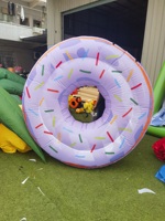 Modèles alimentaires gonflables de 2M, modèle de dessert gonflable, modèle de pain, anneau de beignet gonflable pour la publicité des boulangeries et la décoration d'événements