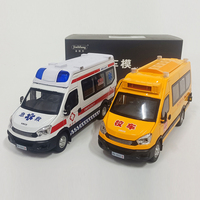 Modèle de voiture en alliage moulé sous pression IVE Bus Scolaire Ambulance 1:24 en gros, avec effets sonores et lumineux, 4 portes à recul, jouet en métal de collection