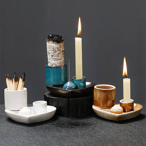 Soporte de salvia en forma de corazón Bandeja de difuminado de cerámica para <span class=keywords><strong>Palo</strong></span> <span class=keywords><strong>Santo</strong></span> White Sage Soporte de incienso de madera sagrada - Product Image 1