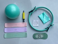 Lot de 7 accessoires de fitness Pilates en gros avec anneau de Pilates, mini-ballon, bandes de résistance et chaussettes antidérapantes pour entraînement à domicile