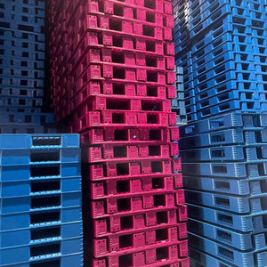 พาเลทพลาสติก HDPE แบบมีโครงเหล็กเสริมสำหรับระบบจัดเก็บสินค้าอัตโนมัติ รุ่น Heavy Load Grid Deck Three Skids - Product Image 1