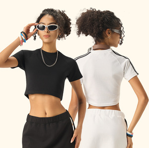 Top Corto de Punto Personalizado con Estampado de Rayas en Contraste de Color de 230G, Ajustado, de Manga Corta, para Mujer, Estilo Veraniego, Y2K - Product Image 2