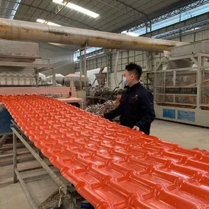 中国供应商经典橙色ASA合成树脂屋面瓦定制彩色波纹防水西班牙别墅屋面瓦