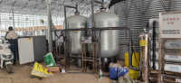 Grande serre agricole intelligente multi-chapelles entièrement automatisée avec équipement hydroponique et irrigation intelligente par fertilisation liquide