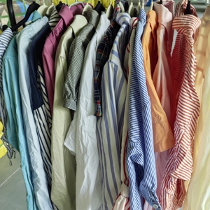 WS03 <span class=keywords><strong>Ropa</strong></span> <span class=keywords><strong>de</strong></span> Segunda Mano <span class=keywords><strong>de</strong></span> Alta Calidad, Colorida, Vintage y a la Moda, Blusas y Camisas para <span class=keywords><strong>Mujer</strong></span>, Venta al Por Mayor a Precio Económico, Fardos <span class=keywords><strong>de</strong></span> <span class=keywords><strong>Ropa</strong></span> Usada - Product Image 1