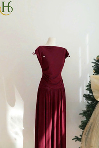 Nouvelle Collection Été 2026 : Ensemble Formel Rayé 2 Pièces pour Femme – Haut à Col Bateau Manches Longues et Pantalon en Satin de Polyester Respirant - Product Image 4