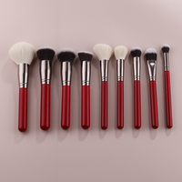 Kit de 25 pinceaux de maquillage IPRESTA à manche rouge et virole argentée, poils synthétiques doux et denses, pour usage quotidien et correcteur