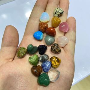 Crystal Mini Heart Natural Stone Mini Heart Healing Stones Craft Gemstones <b>Gifts</b> Crystal Mini Heart - Product Image 1