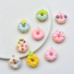 จี้เรซิ่นรูปโดนัทสำหรับทำเครื่องประดับ DIY ต่างหู สร้อยคอ สร้อยข้อมือ ทำมือ พวงกุญแจโดนัท อุปกรณ์เสริม จี้ห้อย - Product Image 2