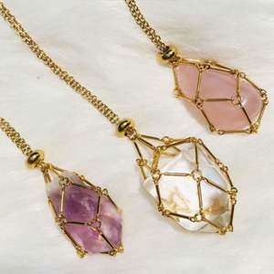 สร้อยคอคริสตัลหินธรรมชาติชุบทอง 14k 18k สแตนเลสสตีลแบบกำหนดเอง ป้องกันการหมอง ทันสมัย สำหรับผู้ชายและผู้หญิง - Product Image 4