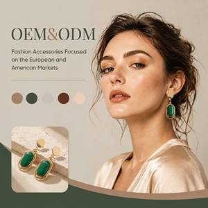 Pendientes Colgantes de Ágata Verde Ovalados de Dos Tonos Chapados en Oro OEM/ODM, Joyería de Piedra Natural Personalizada al por Mayor para Mujer - Product Image 1