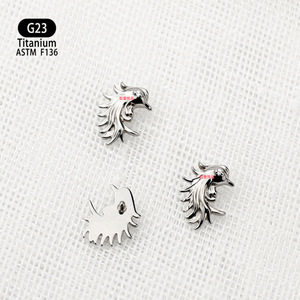 Boucles d'oreilles Phoenix en titane G23 F136 7,4 mm x 9,2 mm avec incrustation de zircon pour piercing de l'os de l'oreille - Product Image 3
