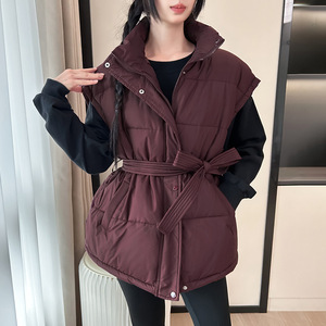 Chaleco acolchado de cuello alto con lazo en la cintura para mujer - Top de invierno sin mangas a la moda - Product Image 5