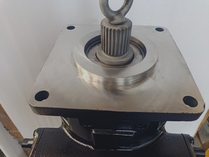 Bomba de Pistones Hidráulica de Alto Rendimiento A4VG A4VG250 A4VG250HD3DM2/32R-NZD10F041D  A4VG250DWD1/32L-NSD10F021D-S - Product Image 3