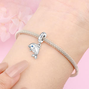 Pendentif dauphin mignon en cuivre blanc populaire, design original, bracelet DIY polyvalent, accessoire, vente en gros pour femmes - Product Image 5