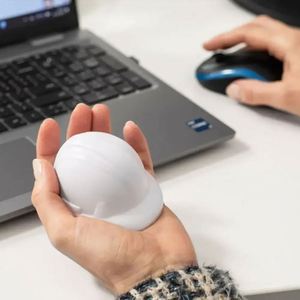 Balle anti-stress en mousse PU souple avec logo personnalisé, en forme de casque de sécurité, pour activités promotionnelles - Product Image 6