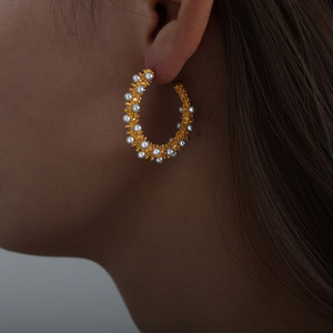 New Luxury Fringe Fairy Girl Pearl Bead Hoop <strong>Shell</strong> Stud Earrings Trendy C-Shaped <strong>Ear</strong> <strong>Drop</strong> Stainless Steel New Fashion - Product Image 1