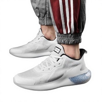 Nouvelles baskets décontractées légères et respirantes pour hommes, tendance chinoise, semelle extérieure en caoutchouc, maille respirante, collection Printemps 2026